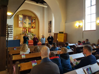 2022_11UhrKirche1